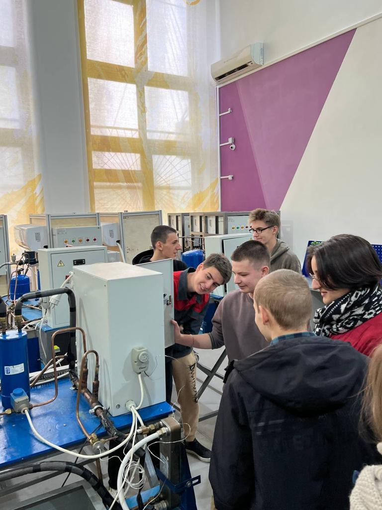 WhatsApp Image 2022-10-22 at 15.42.40.jpeg