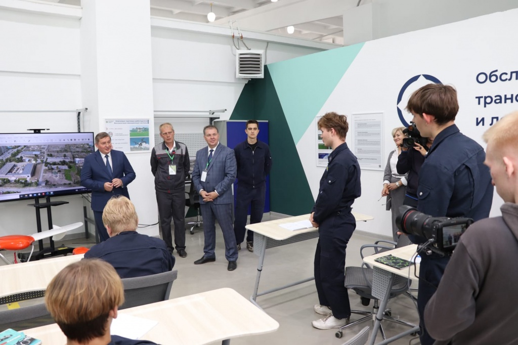 WhatsApp Image 2023-10-06 at 15.21.19 (2).jpeg