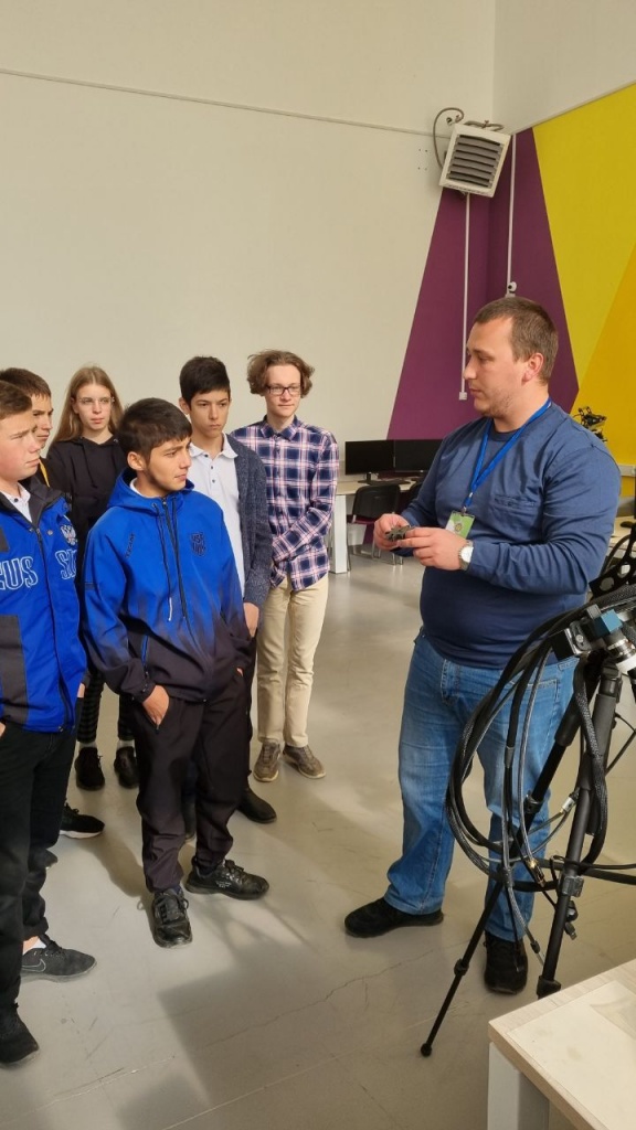 WhatsApp Image 2022-10-21 at 15.00.48.jpeg