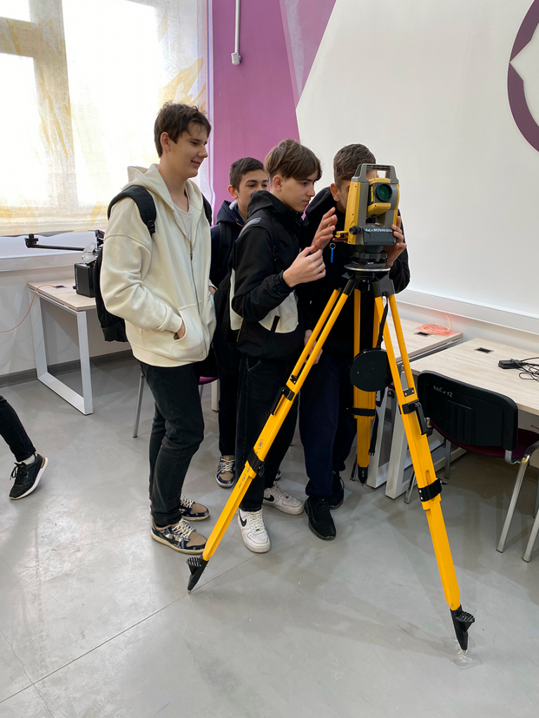 2023-04-22 11.44.27.png