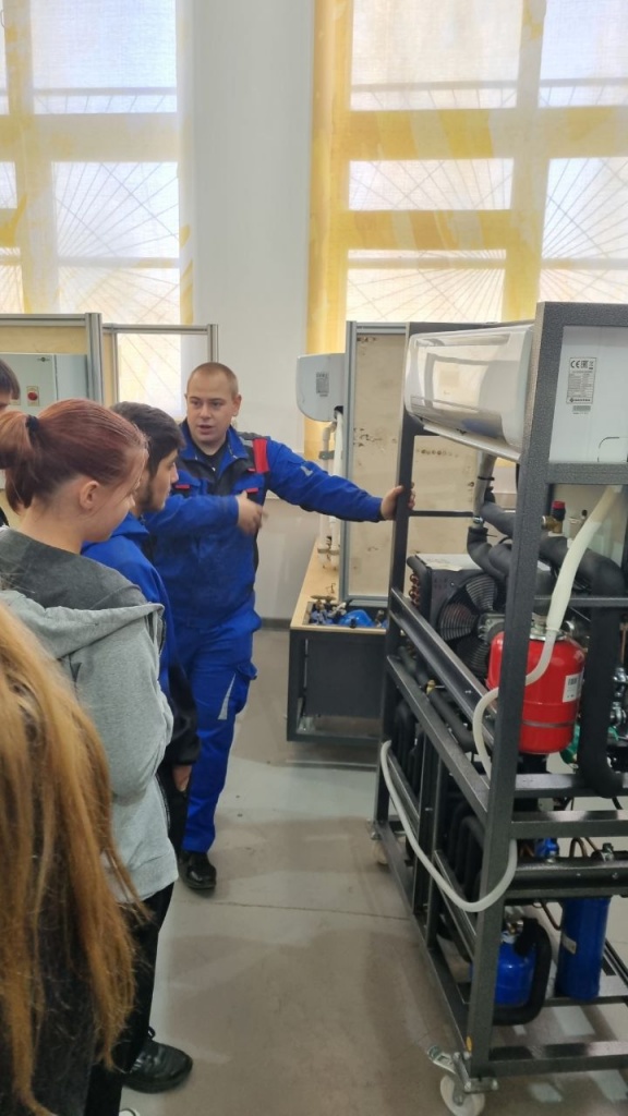 WhatsApp Image 2022-10-21 at 15.00.48 (1).jpeg