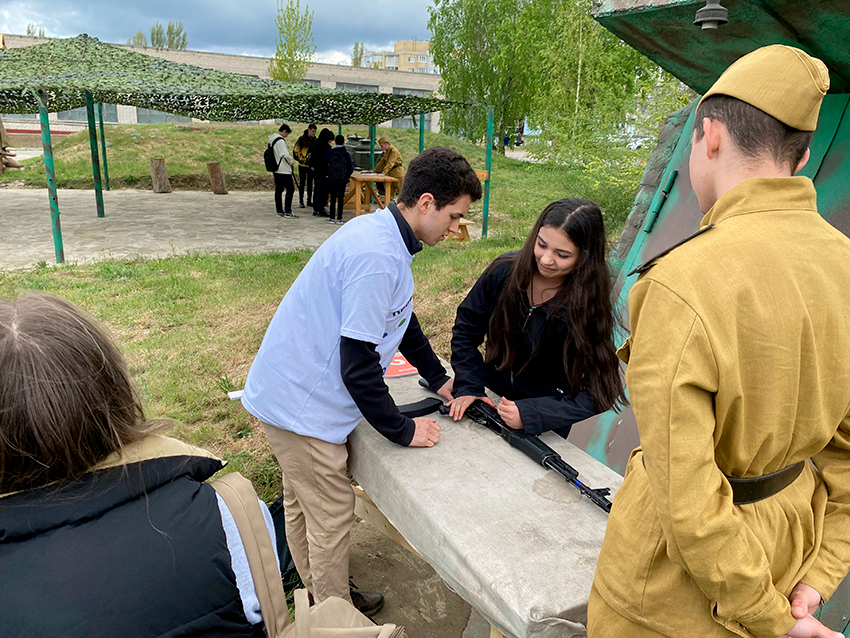 2023-04-22 12.06.19.png